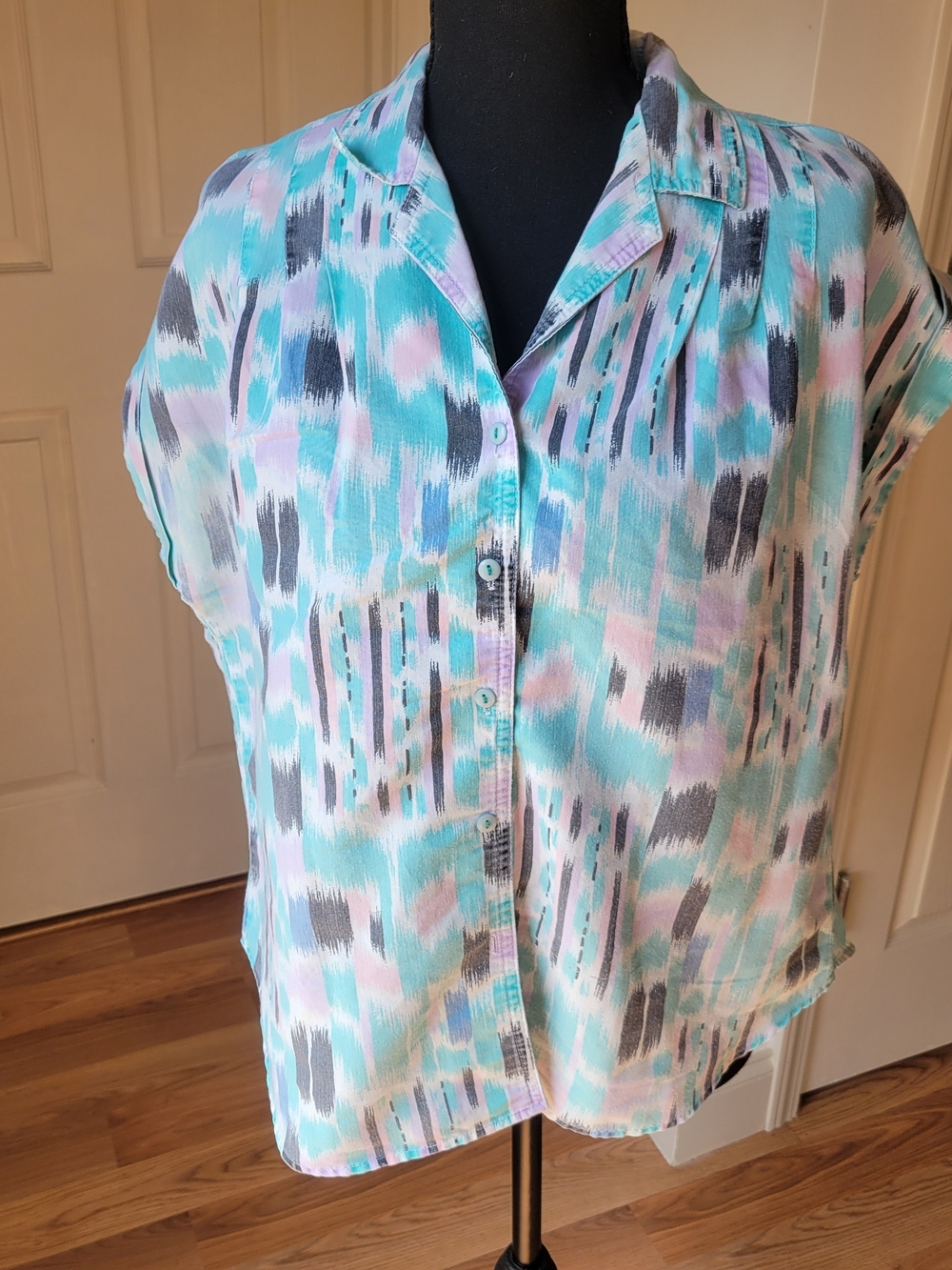Vintage 90s Pastel Abstract Ikat Brushstroke Short Sleeve Button Down Blouse L